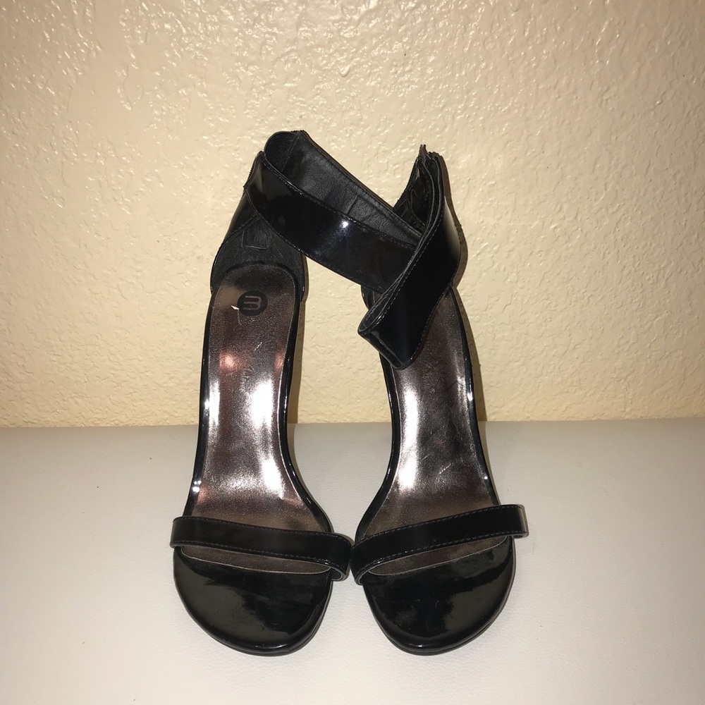 Michael Antonio black heels